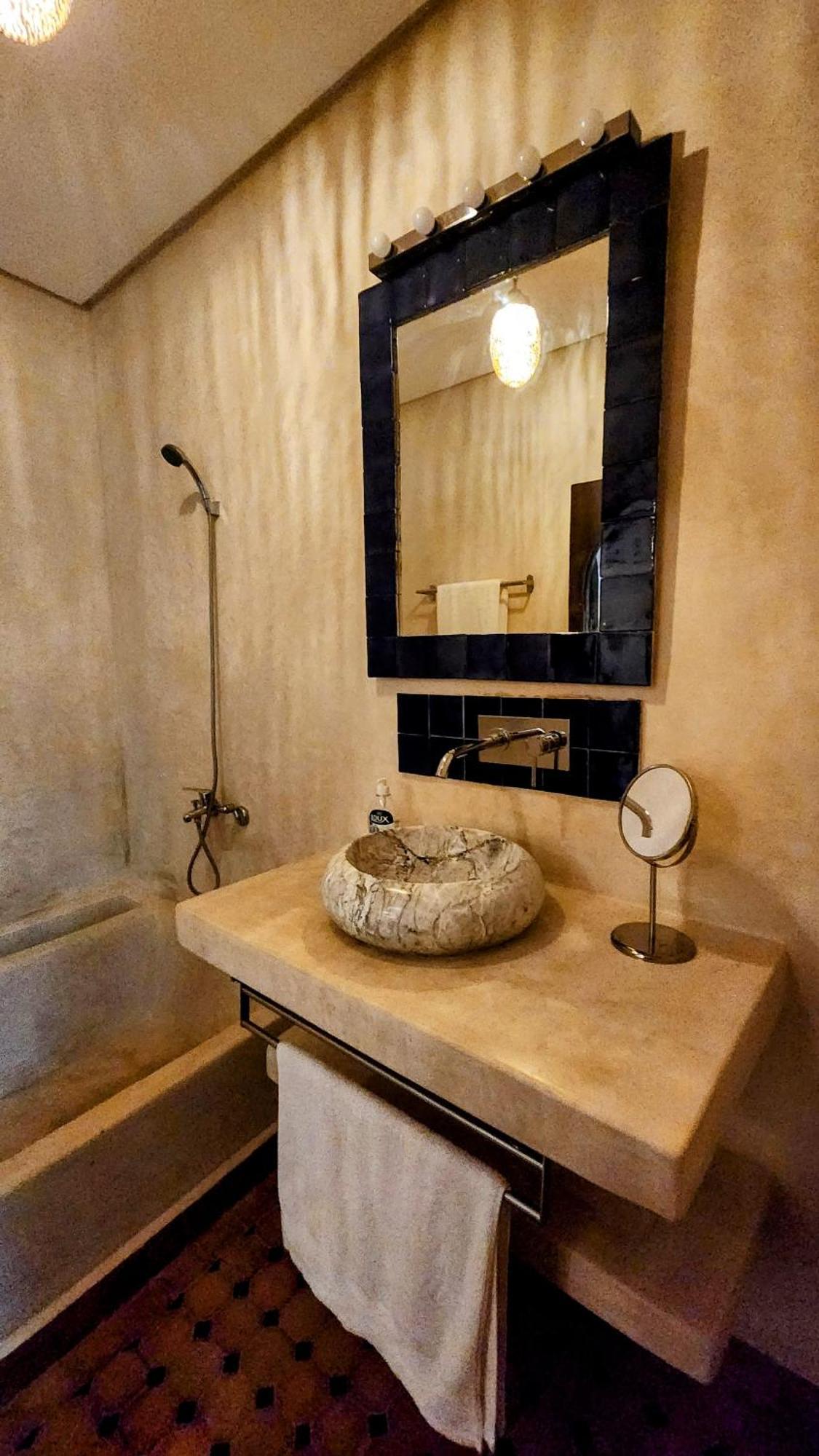 Riad Lily Rabat Extérieur photo